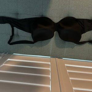 Avenue Black Apparel